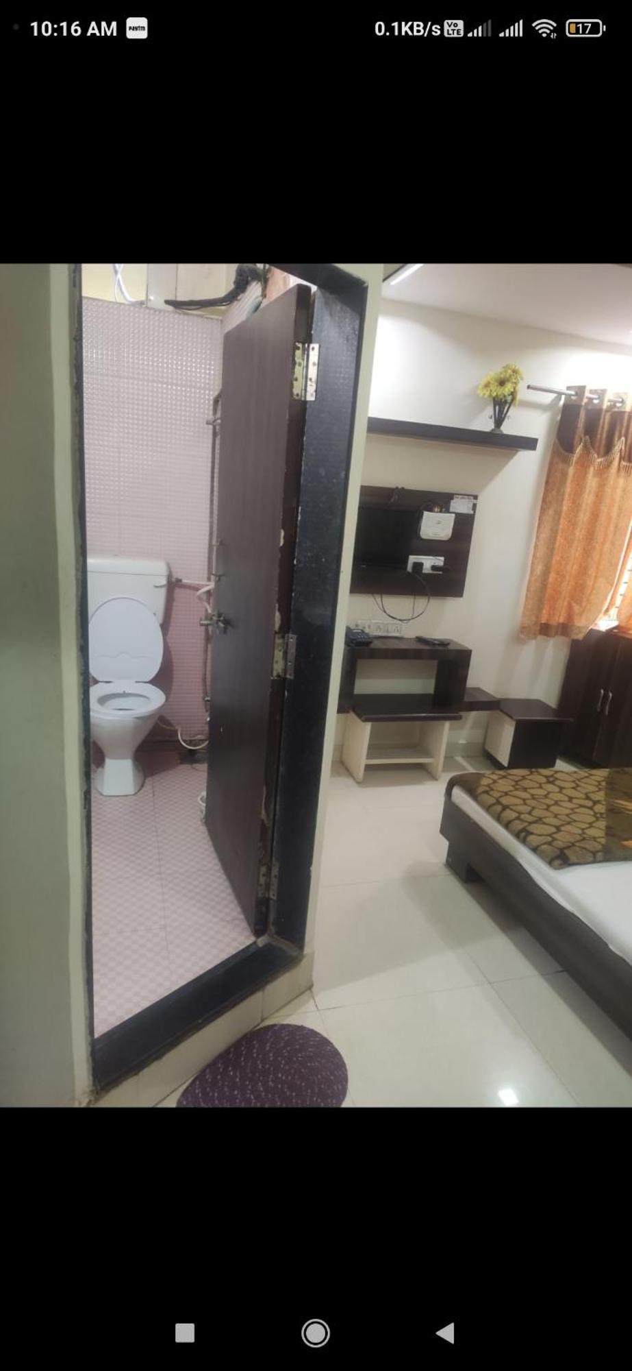 Hotel Vrandavan Palace Near Mahakal Temple Ujjain Habitación foto